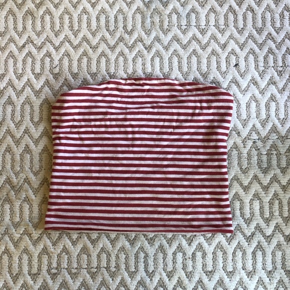 Brandy Melville Crop Top - Picture 1 of 3